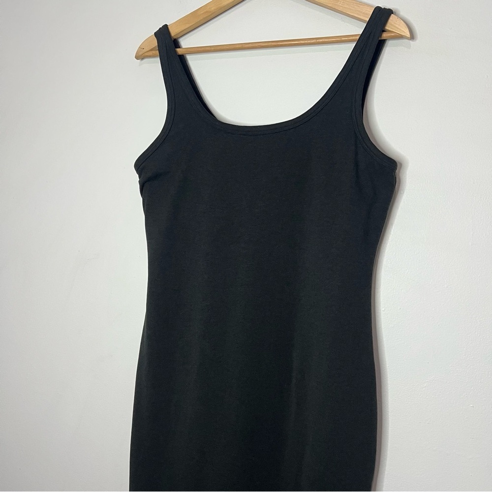 Vuori Halo essential Classic Black Midi Dress size xlarge - Picture 6 of 9